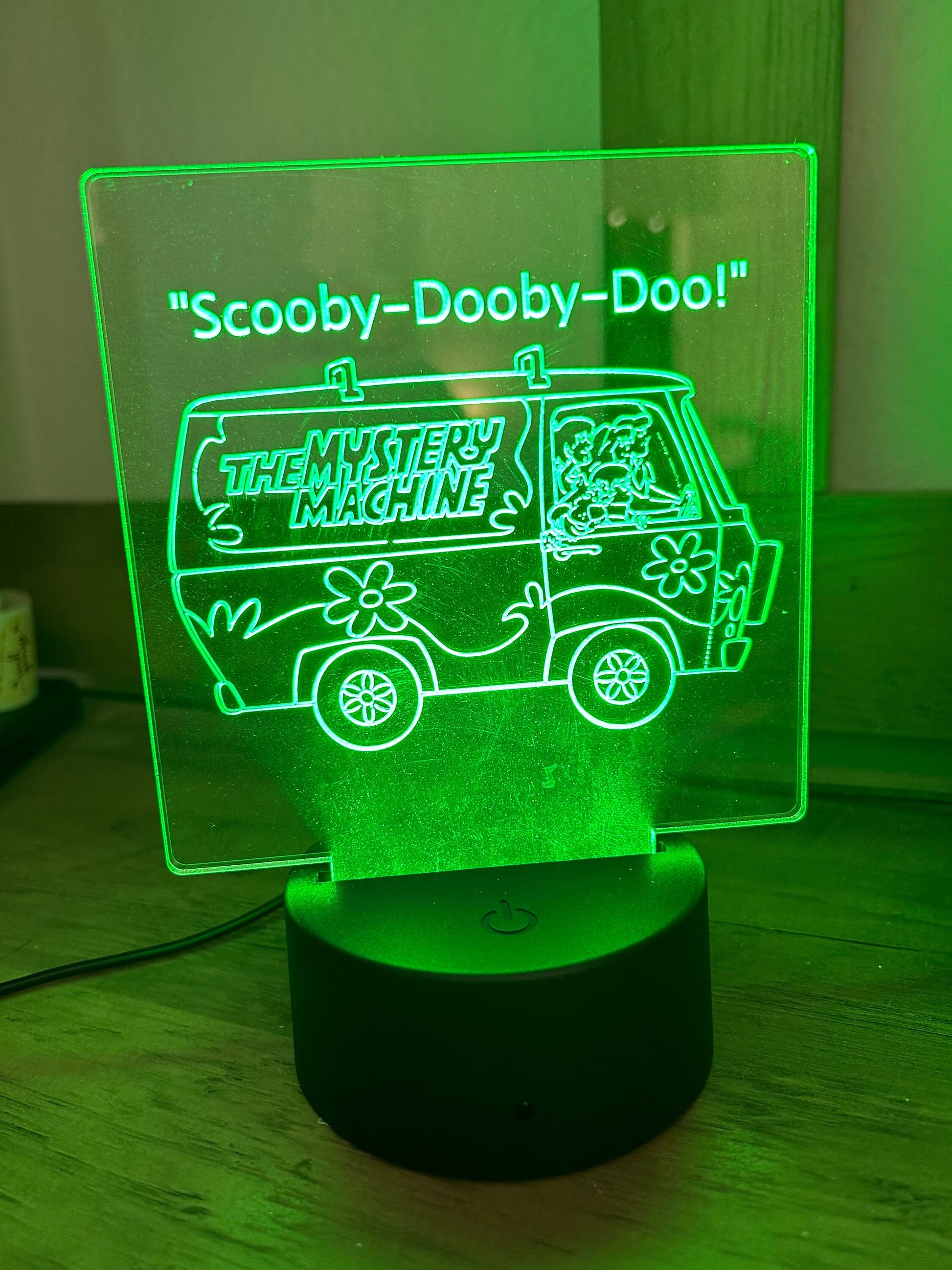 Scooby Dooby Doo! The Mystery Machine Desk Light