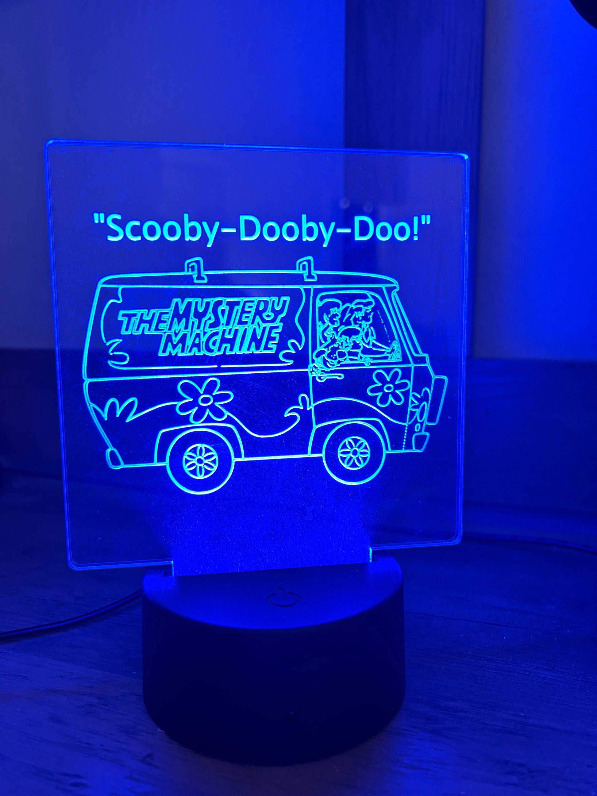 Scooby Dooby Doo! The Mystery Machine Desk Light