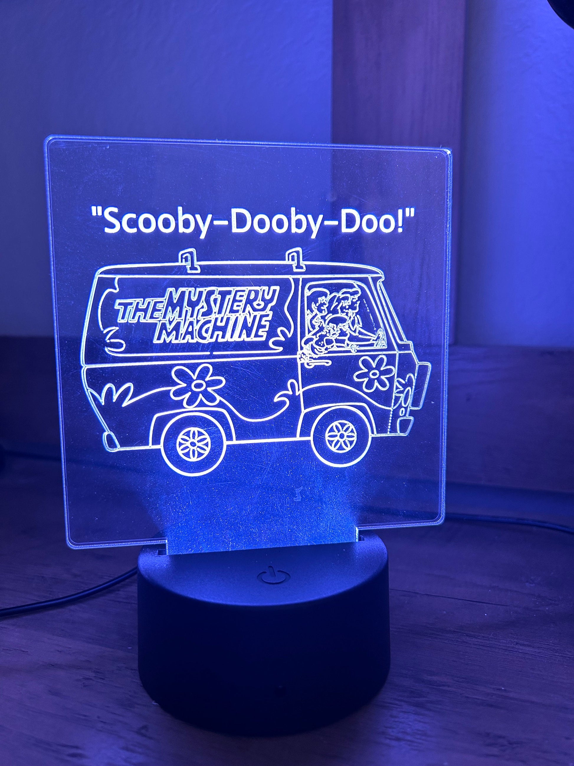 Scooby Dooby Doo! The Mystery Machine Desk Light