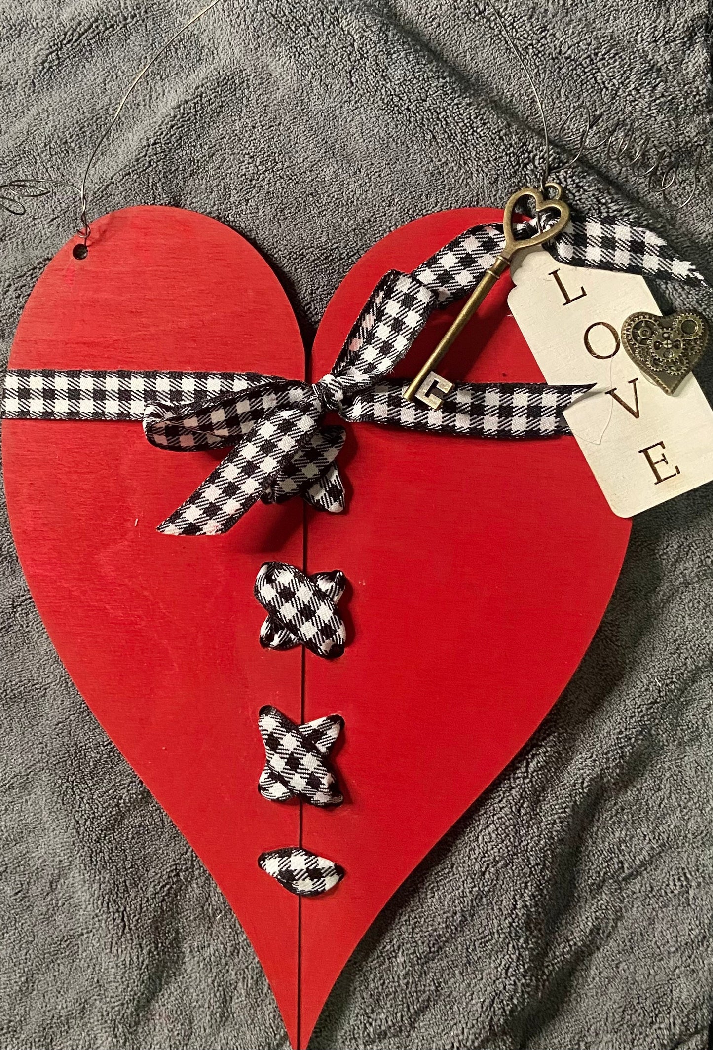 DIY Lace up love heart Unpainted