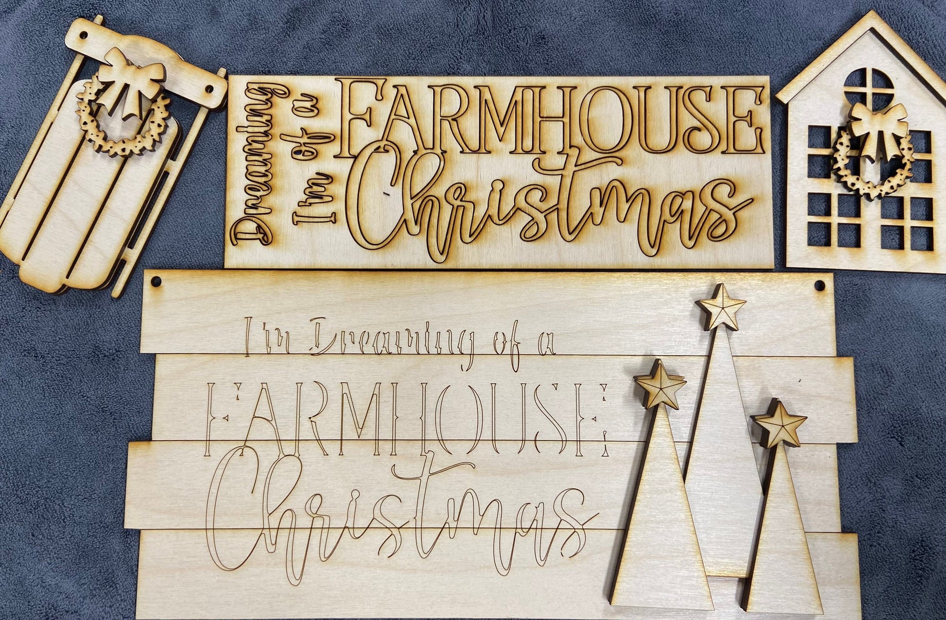 DIY Farmhouse Christmas Sign unpainted