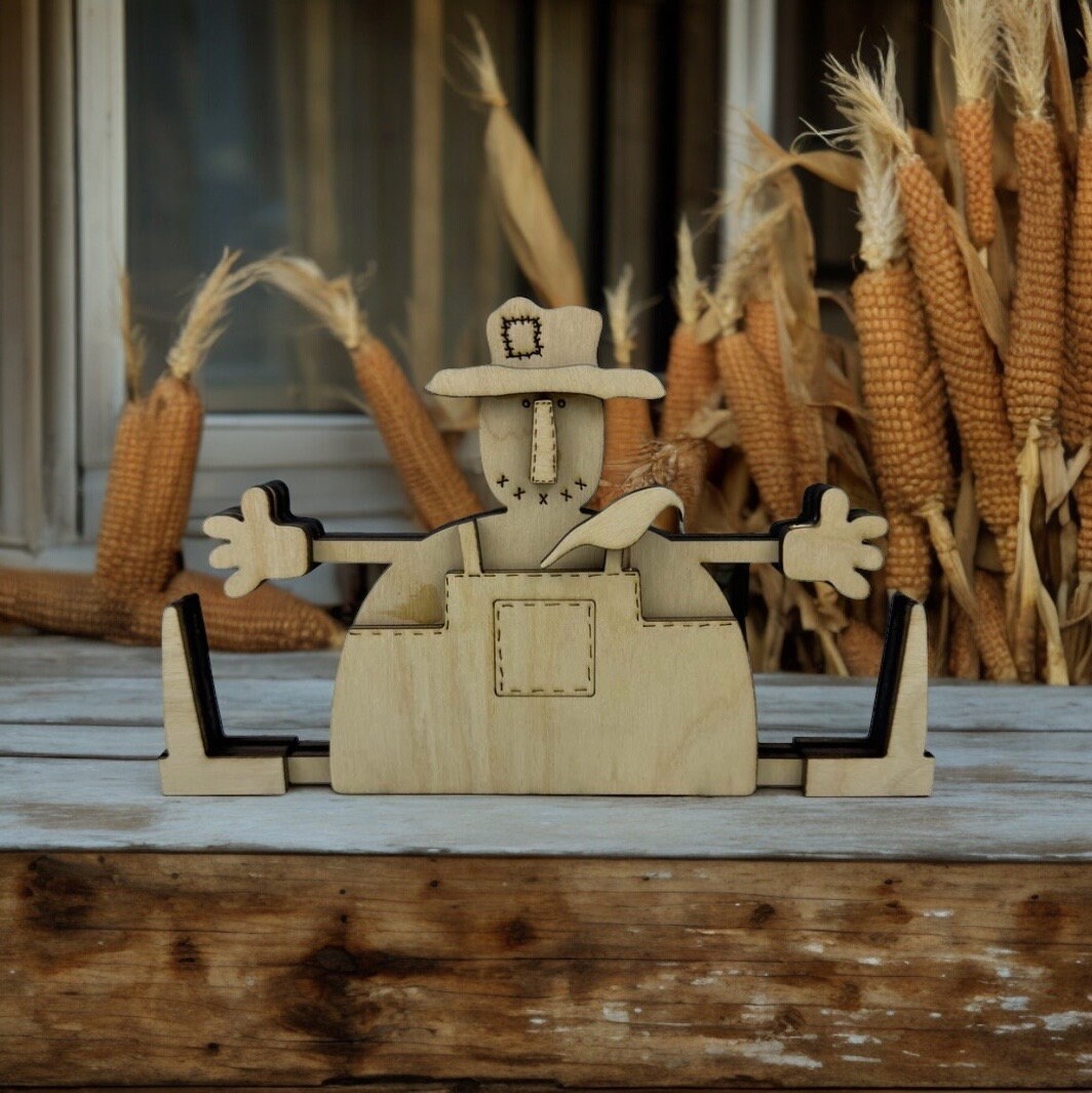 Primitive Scarecrow Unpainted Kit