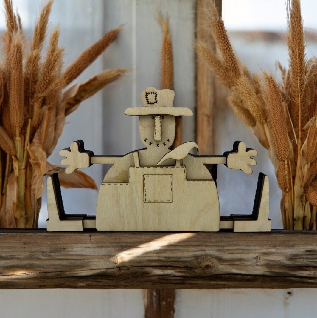 Primitive Scarecrow Unpainted Kit