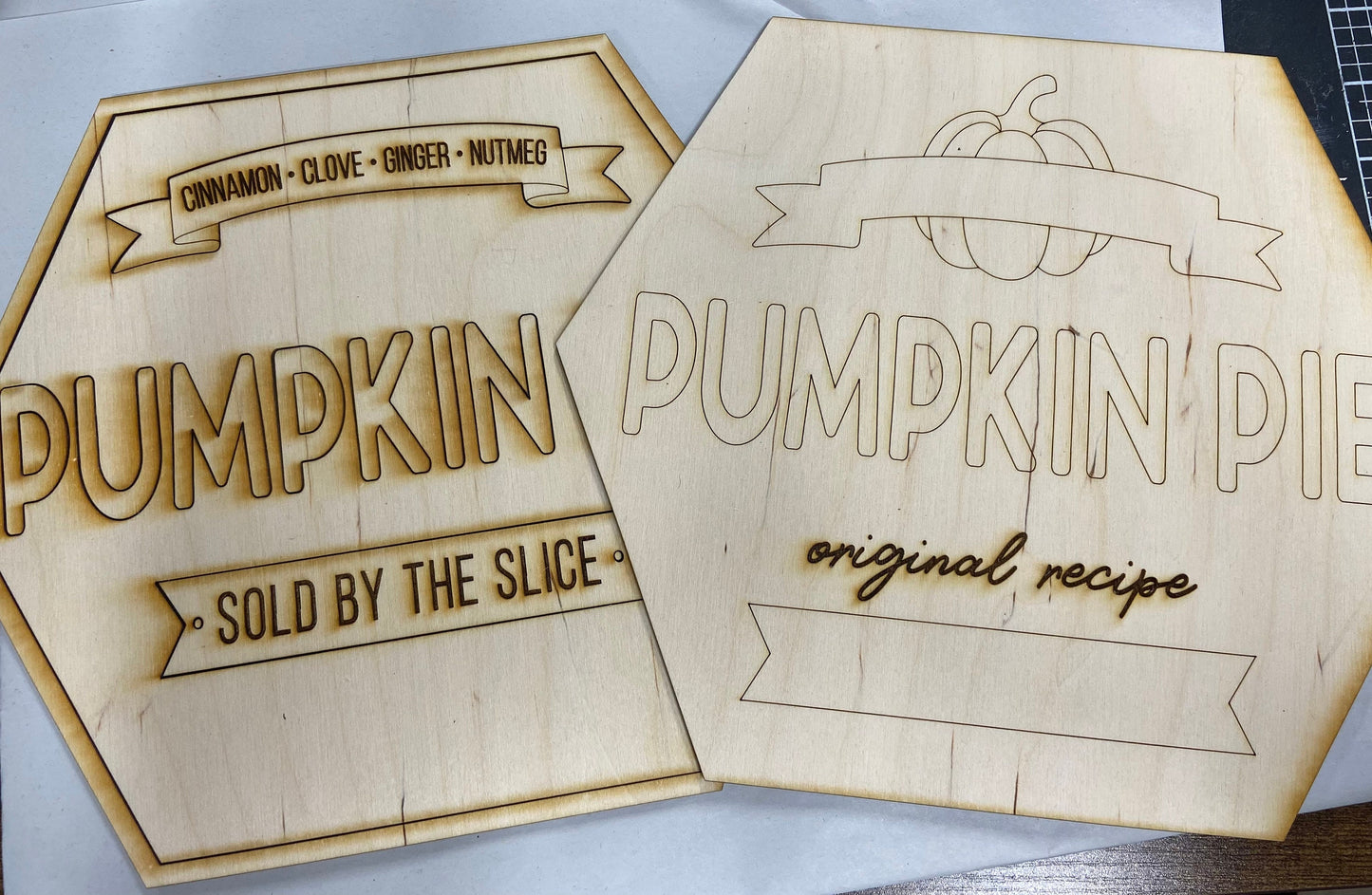 DIY Pumpkin Pie Sign unpainted