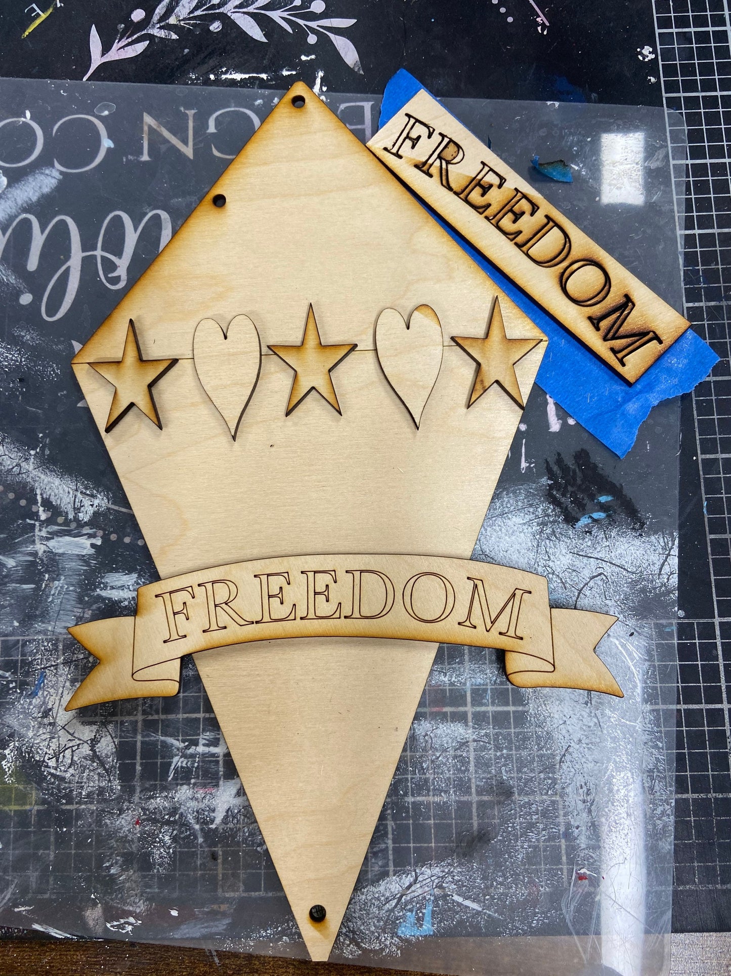 DIY Freedom Kite (unpainted)