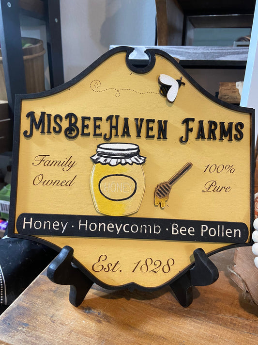 MisBeeHaven Farms DIY sign unpainted
